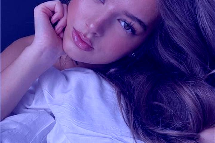 Ruby, 29, a brunette hazel-eyed ebony companion based in Chatuzange-le-Goubet. Offering CIM, Deep French Kissing, 69. Available for incall and outcall, overn...
