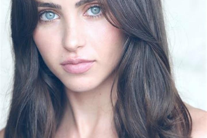 Ruby, 29, a brunette hazel-eyed slavic companion based in Centenary Heights. Offering CIM, Deep French Kissing, Tantra. Available for incall and outcall, ove...