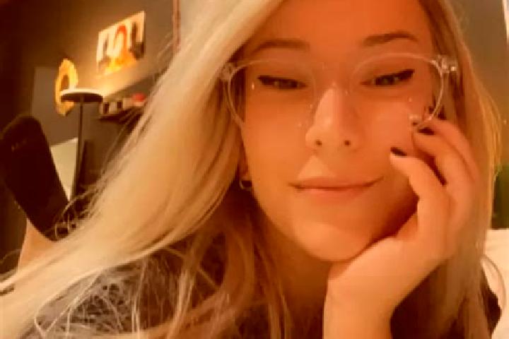 Ruby, 29, a dark blonde grey-eyed caucasian companion based in Cambronne-les-Ribecourt. Offering Massage, A-Level, Roleplay. Available for incall and outcall...