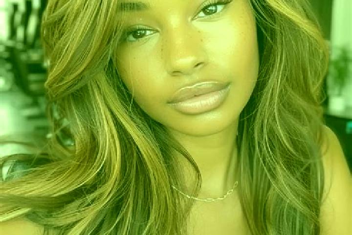 Ruby, 29, a dark blonde hazel-eyed mixed companion based in San Leo. Offering Party Girl, Massage, Striptease, Erotic Massage. Available for incall and outca...