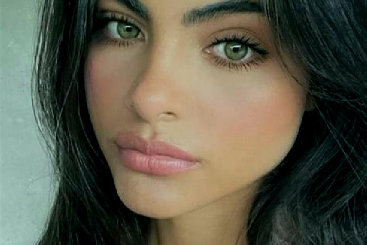 Ruby, 30, a brunette green-eyed caribbean companion based in Racosul de Sus. Offering Striptease, Massage, 69, Girlfriend Experience. Available for incall an...