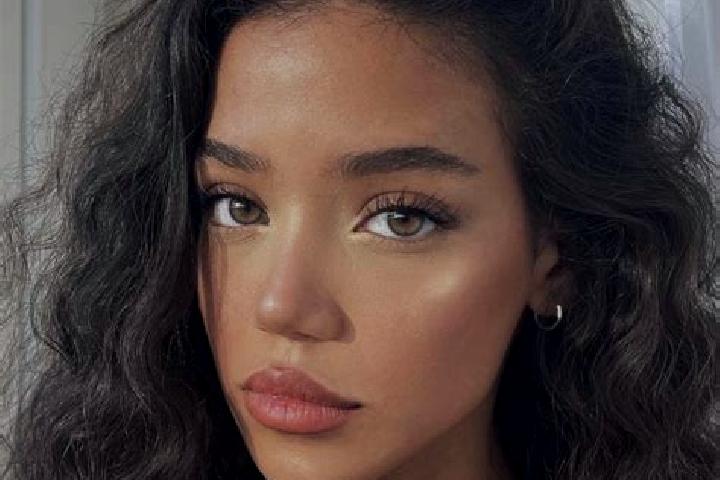 Ruby, 31, a black brown-eyed european companion based in Lancing. Offering GFE, Overnight, Couples. Available for incall and outcall, overnight bookings avai...