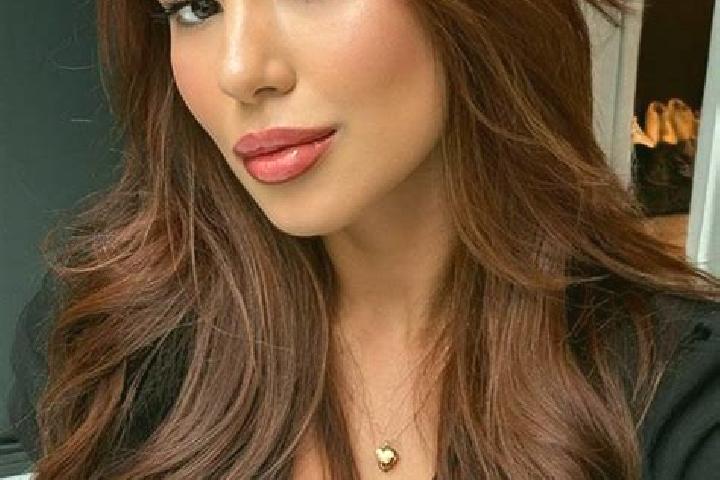 Ruby, 32, a chestnut brown-eyed latina companion based in Canchabamba. Offering A-Level, Striptease, Erotic Massage. Available for incall and outcall, overni...
