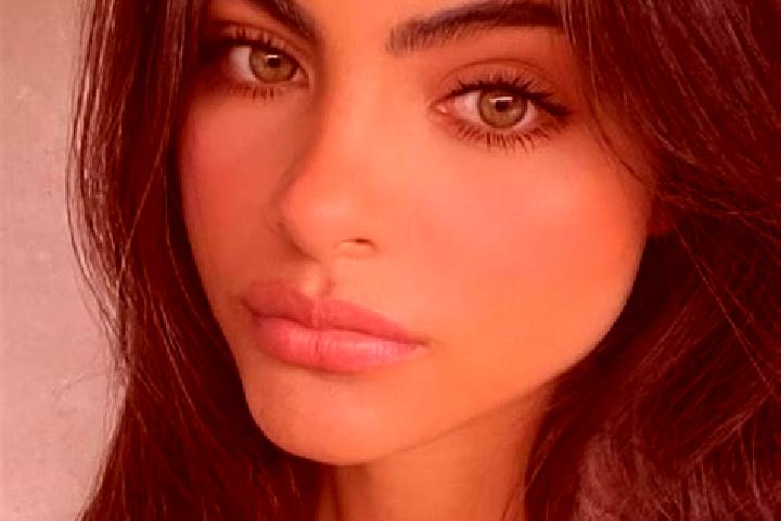 Ruby, 34, a brunette green-eyed caucasian companion based in Honomu. Offering Travel Companion, Prostate Massage, 69, Party Girl. Available for incall and ou...