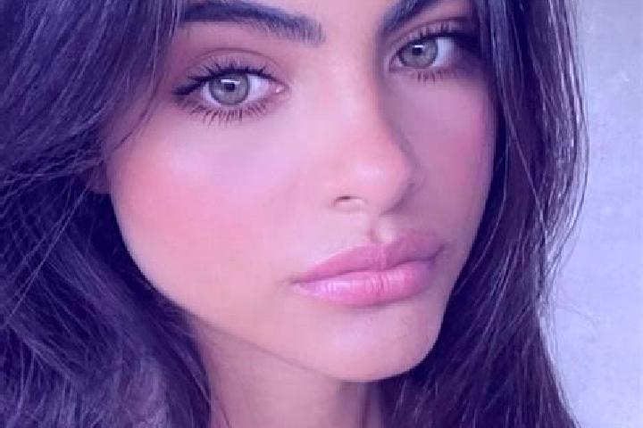 Ruby, 34, a brunette green-eyed caucasian companion based in Silver Berry. Offering CIM, Domination, Striptease. Available for incall and outcall, overnight ...