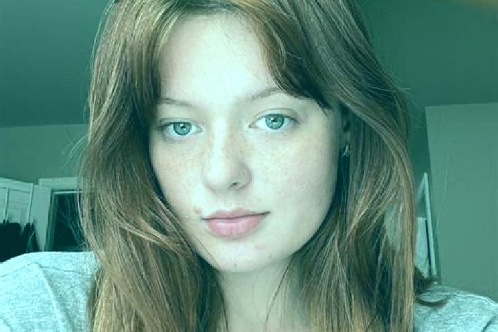 Ruby, 35, a auburn grey-eyed european companion based in Luecheng. Offering Overnight, Party Girl, A-Level, Erotic Massage. Available for incall and outcall,...