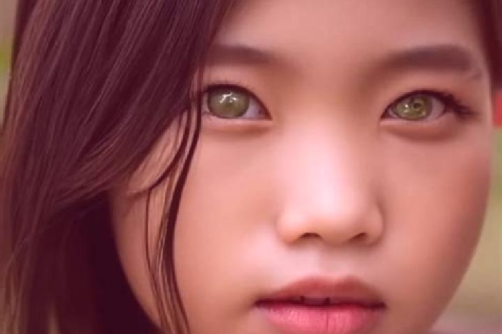 Ruby, 35, a black green-eyed asian companion based in Alto Lucero. Offering BDSM, A-Level, OWO. Available for incall and outcall, overnight bookings available.