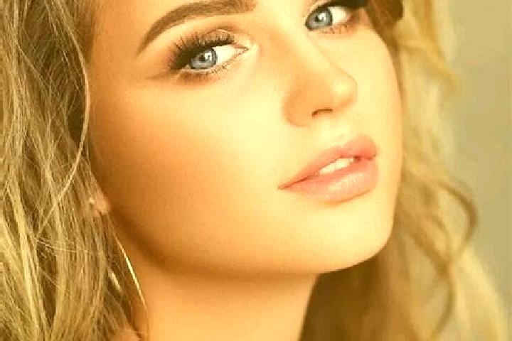 Ruby, 35, a dark blonde blue-eyed indian companion based in Midrakh Oz. Offering Duos, Prostate Massage, Deep French Kissing, Dinner Date. Available for inca...