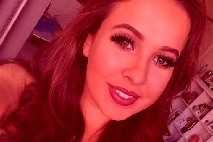 Ruby, 36, a chestnut green-eyed slavic companion based in Plan-les-Ouates. Offering Party Girl, Striptease, Tantra, A-Level, Couples. Available for incall an...