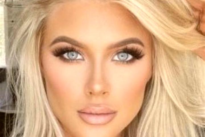 Ruby, 36, a platinum blonde grey-eyed middle eastern companion based in Neuvy-Saint-Sepulchre. Offering Duos, OWO, Domination, CIM, Fetish. Available for inc...