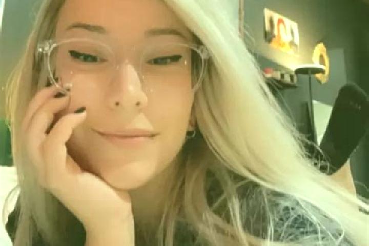 Ruby, 37, a platinum blonde amber-eyed european companion based in Ingrandes-de-Touraine. Offering Fetish, Tantra, 69. Available for incall and outcall, day ...