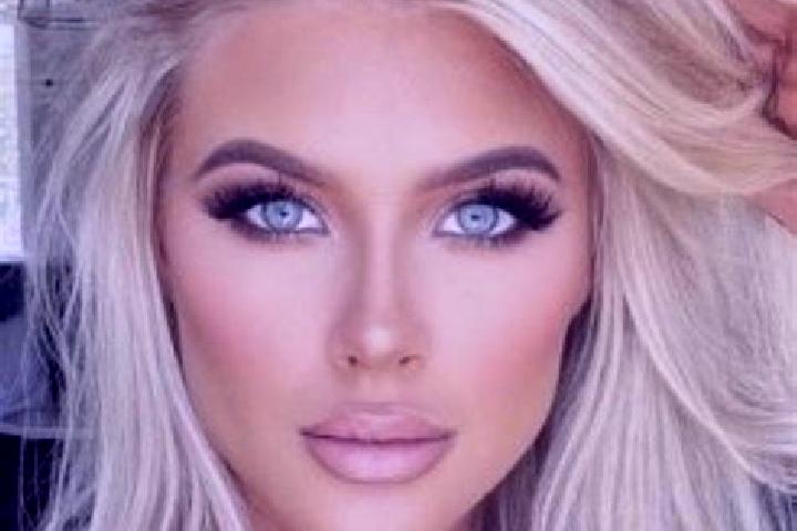 Ruby, 37, a platinum blonde amber-eyed indian companion based in Nova Ushytsya. Offering Roleplay, Dinner Date, CIM, Fetish. Available for incall and outcall...
