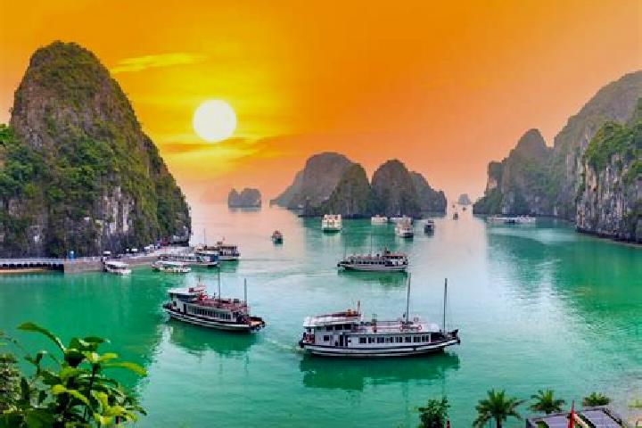 Ruby, 37 — Escort in Quan Bay, Vietnam