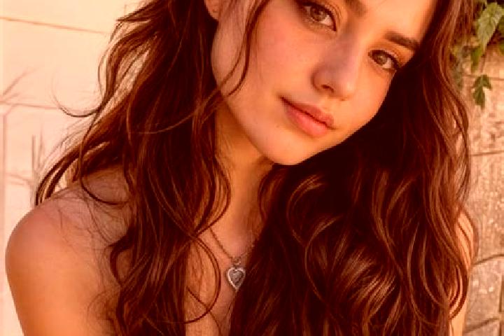 Sadie, 20, a auburn hazel-eyed asian companion based in Khaira Bari. Offering OWO, Domination, Prostate Massage, Girlfriend Experience. Available for incall ...