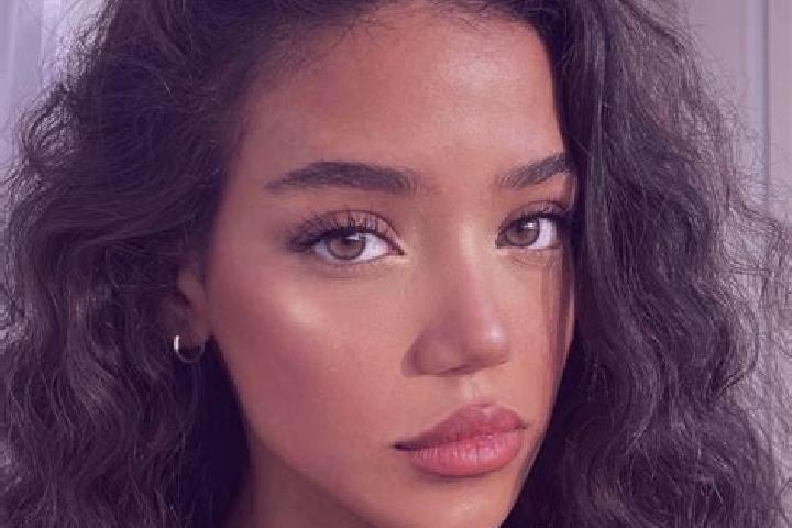 Sadie, 20, a black brown-eyed european companion based in Nieva. Offering Tantra, Travel Companion, OWO. Available for incall and outcall, overnight bookings...