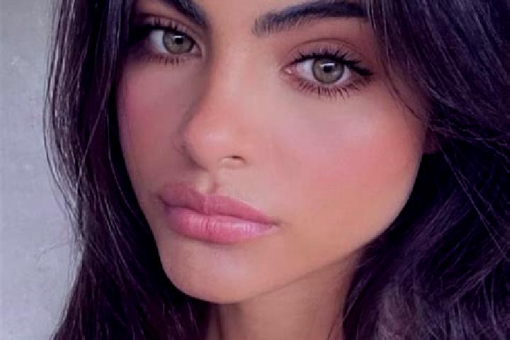 Sadie, 20, a black dark-eyed indian companion based in Ulan Us. Offering GFE, Dinner Date, Girlfriend Experience, Roleplay. Available for incall and outcall,...