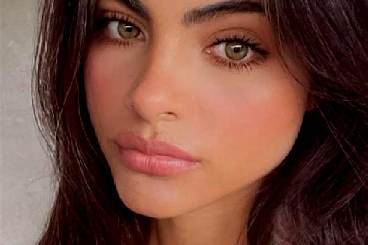 Sadie, 20, a brunette grey-eyed indian companion based in Vabalninkas. Offering A-Level, GFE, BDSM, Deep French Kissing. Available for incall and outcall, ov...