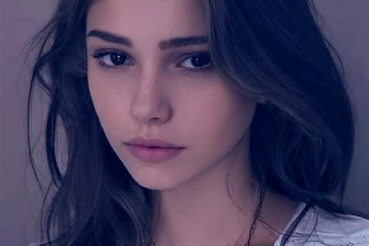 Sadie, 20, a chestnut amber-eyed slavic companion based in Dapani. Offering 69, Domination, Girlfriend Experience. Available for incall and outcall, overnigh...