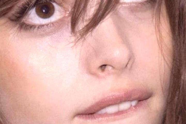 Sadie, 20, a chestnut dark-eyed slavic companion based in Mazuecos. Offering Massage, Deep French Kissing, Erotic Massage, Dinner Date, CIM. Available for in...