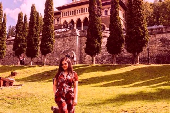 Sadie, 20 — Escort in Busteni, Romania