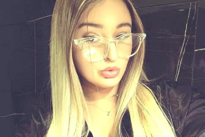 Sadie, 20 — Escort in Poiana Copaceni, Romania