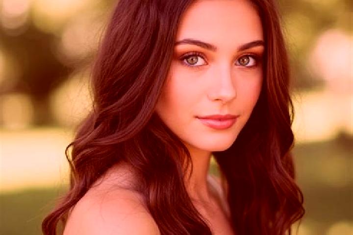 Sadie, 21, a brunette hazel-eyed caucasian companion based in Smila. Offering Domination, Couples, Tantra, 69, GFE. Available for incall and outcall, overnig...