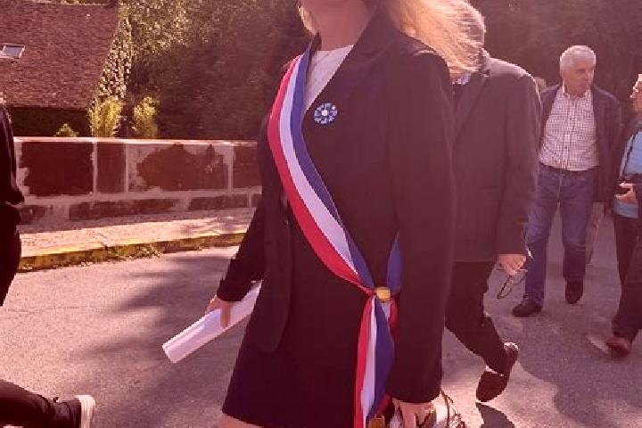 Sadie, 21 — Escort in Vailly-sur-Sauldre, France