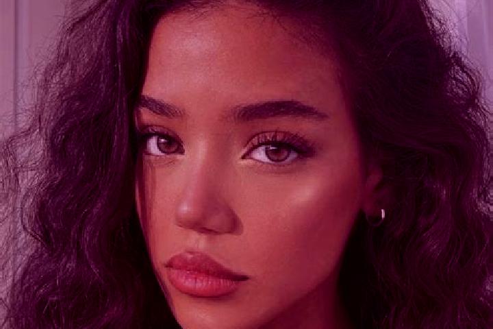 Sadie, 22, a black brown-eyed mediterranean companion based in Mt Pleasant. Offering OWO, Erotic Massage, CIM, Duos. Available for incall and outcall, day an...