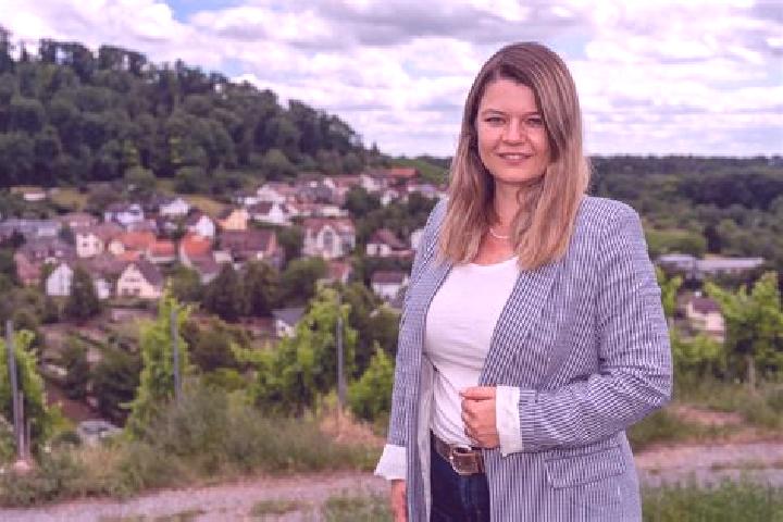 Sadie, 22 — Escort in Sternenfels, Germany