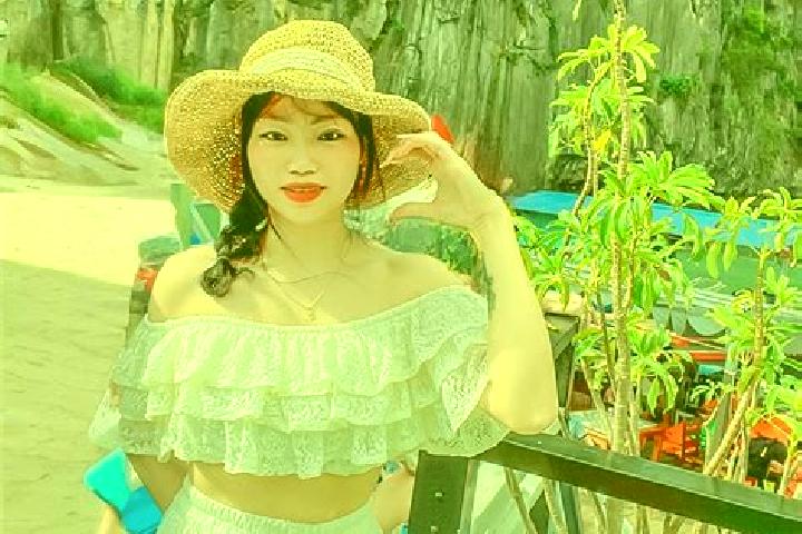Sadie, 22 — Escort in Trang, Thailand