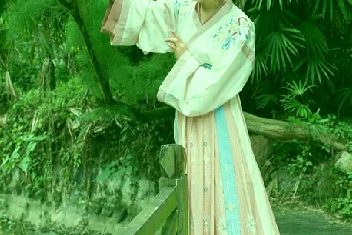 Sadie, 22 — Escort in Xinche, China