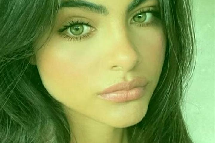 Sadie, 23, a brunette dark-eyed caucasian companion based in Vas. Offering Erotic Massage, Massage, Overnight, Couples, 69. Available for incall and outcall,...