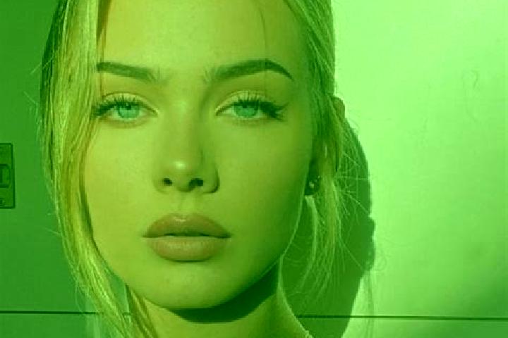 Sadie, 23, a dark blonde amber-eyed european companion based in Trebbo. Offering Tantra, Overnight, Girlfriend Experience, Party Girl, CIM. Available for inc...