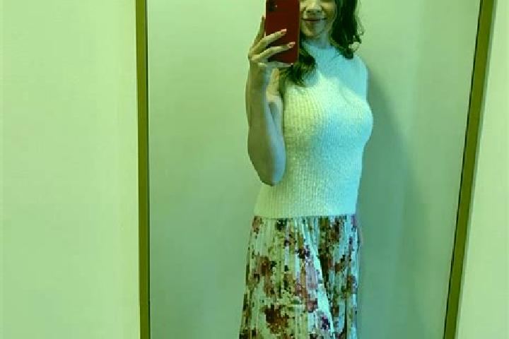 Sadie, 23 — Escort in Mocira, Romania