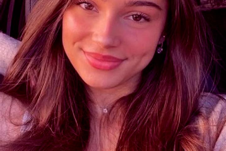 Sadie, 24, a chestnut hazel-eyed middle eastern companion based in Ualog. Offering Travel Companion, Domination, Girlfriend Experience, Erotic Massage, 69. A...