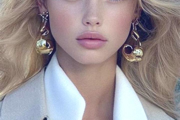 Sadie, 25, a blonde amber-eyed ebony companion based in Millthorpe. Offering Roleplay, Domination, OWO, Duos, Dinner Date. Available for incall and outcall, ...