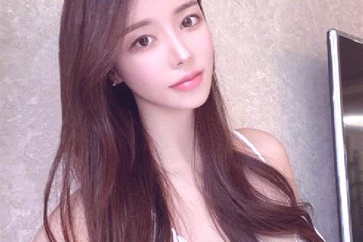 Sadie, 25 — Escort in Tanshan, China
