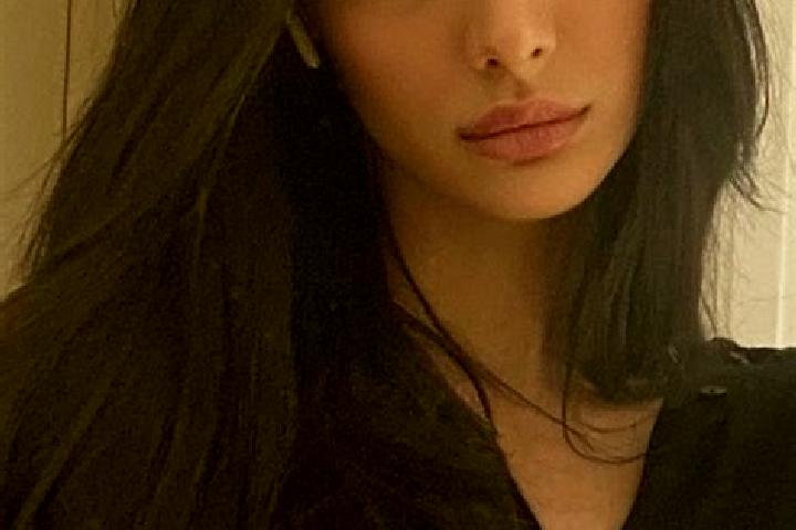 Sadie, 26, a black brown-eyed middle eastern companion based in Kandla. Offering Roleplay, Couples, Domination. Available for incall and outcall, overnight b...
