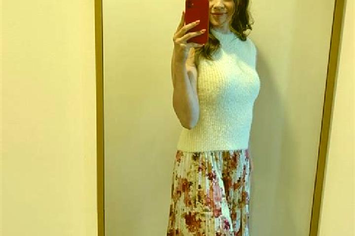 Sadie, 26 — Escort in Novosemeykino, Russia