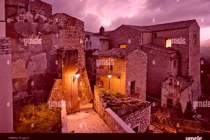Sadie, 27 — Escort in Guardia Sanframondi, Italy