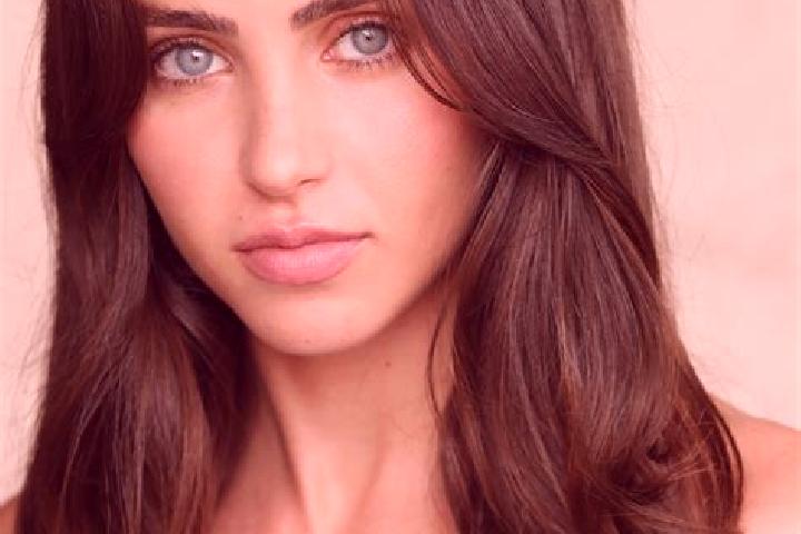 Sadie, 28, a brunette dark-eyed indian companion based in Ulu Kelang. Offering GFE, Girlfriend Experience, Tantra. Available for incall and outcall, overnigh...