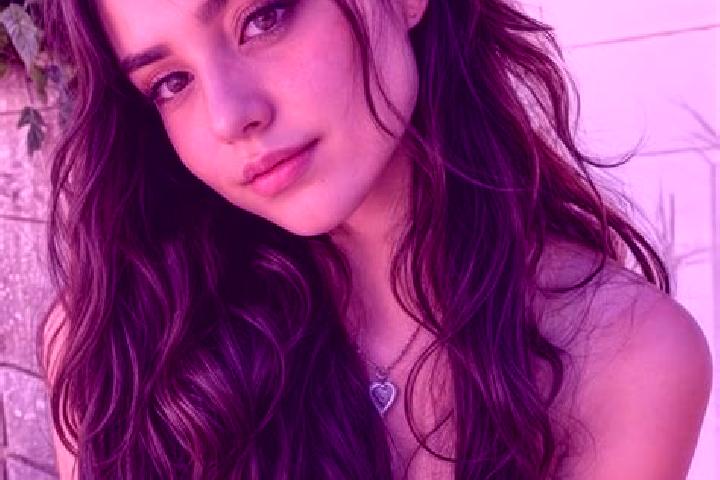 Sadie, 28, a brunette hazel-eyed ebony companion based in Alvaraes. Offering Dinner Date, Roleplay, Tantra. Available for incall and outcall, overnight booki...