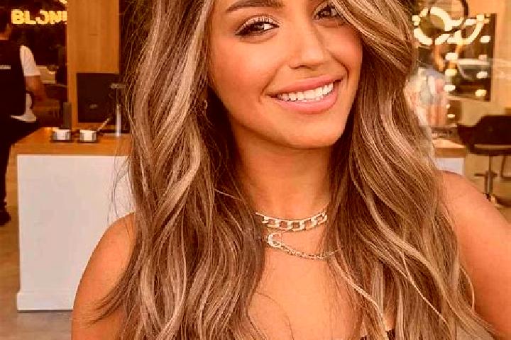 Sadie, 28, a dark blonde amber-eyed indian companion based in Rodeiro. Offering Massage, Couples, Striptease, Party Girl. Available for incall and outcall, o...