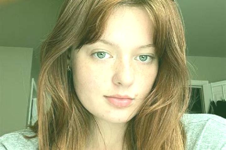 Sadie, 28, a red blue-eyed mixed companion based in Kailua Town. Offering BDSM, Dinner Date, Erotic Massage. Available for incall and outcall, overnight book...