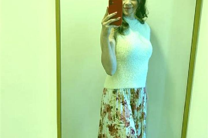 Sadie, 28 — Escort in Hoeleden, Belgium