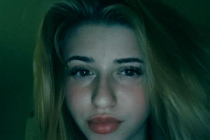 Sadie, 28 — Escort in Rastoaca, Romania