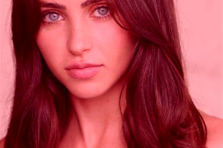 Sadie, 29, a auburn dark-eyed latina companion based in Korsakovo. Offering Deep French Kissing, Girlfriend Experience, Domination, Travel Companion, Tantra....
