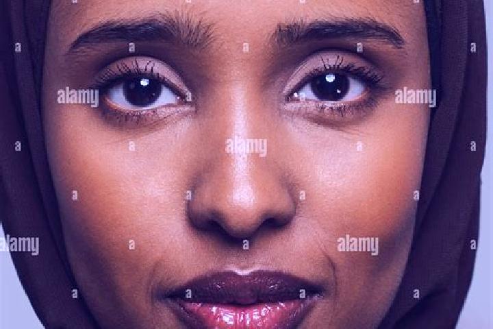 Sadie, 29, a black dark-eyed middle eastern companion based in Hnevotin. Offering CIM, Travel Companion, Tantra. Available for incall and outcall, overnight ...