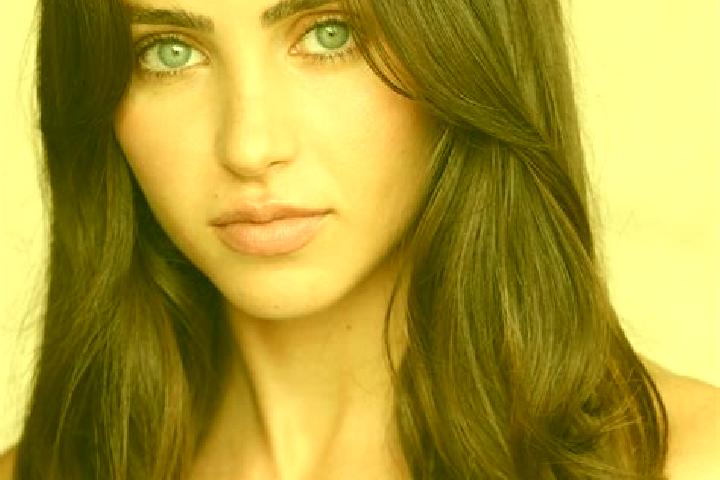 Sadie, 29, a blonde hazel-eyed latina companion based in Vigellio. Offering Prostate Massage, OWO, Erotic Massage, BDSM. Available for incall and outcall, ov...