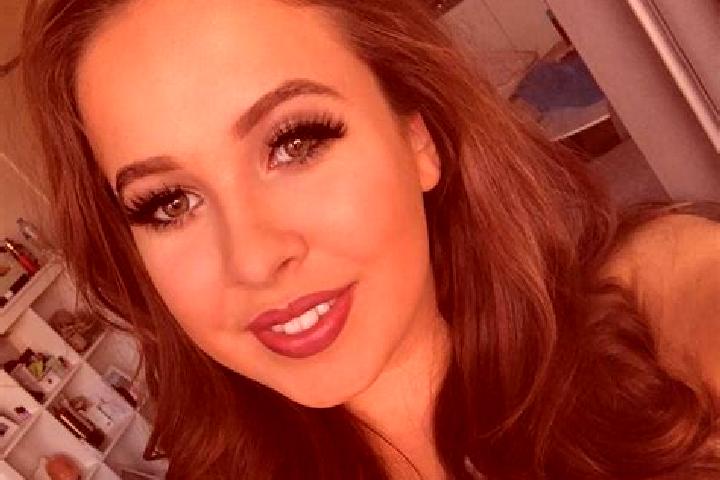 Sadie, 29, a chestnut dark-eyed caribbean companion based in Sahlkamp. Offering Domination, Overnight, Fetish, Tantra, Girlfriend Experience. Available for i...